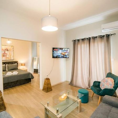 Belajo Central Apartment And Jacuzzi !! ヴォロス エクステリア 写真