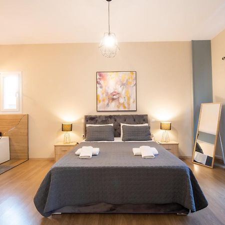 Belajo Central Apartment And Jacuzzi !! ヴォロス エクステリア 写真