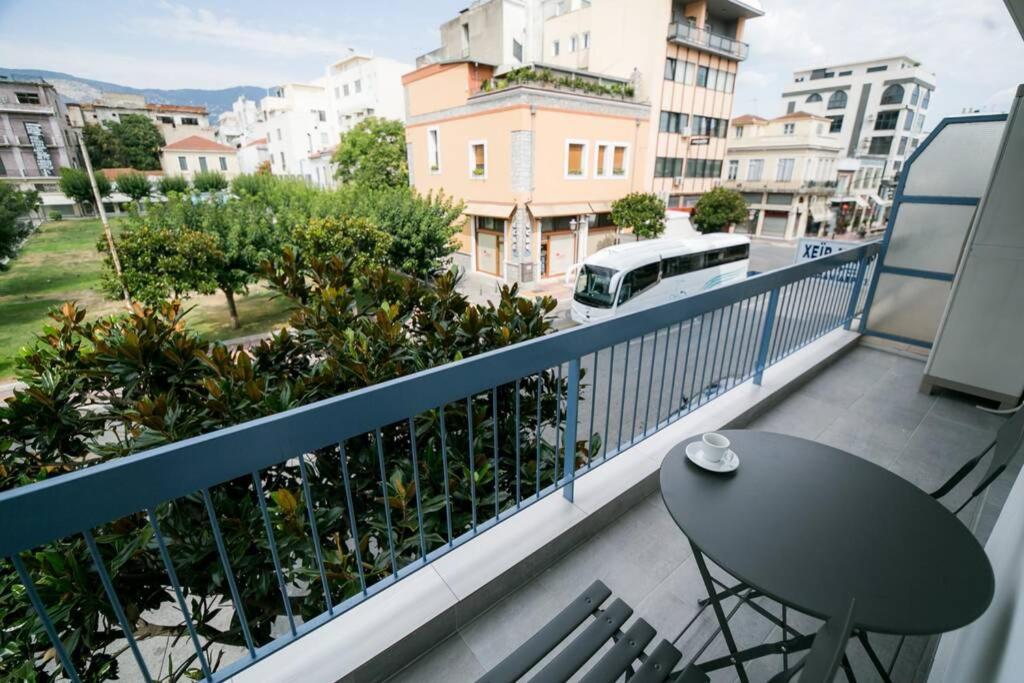 Belajo Central Apartment And Jacuzzi !! ヴォロス エクステリア 写真